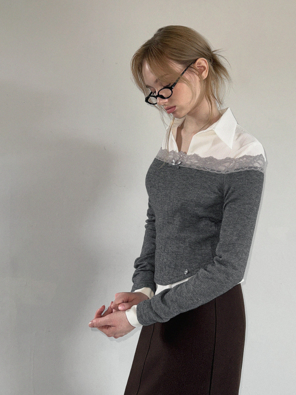[TWEE] Nize Lace Punching Off-Shoulder Long Sleeve Tee