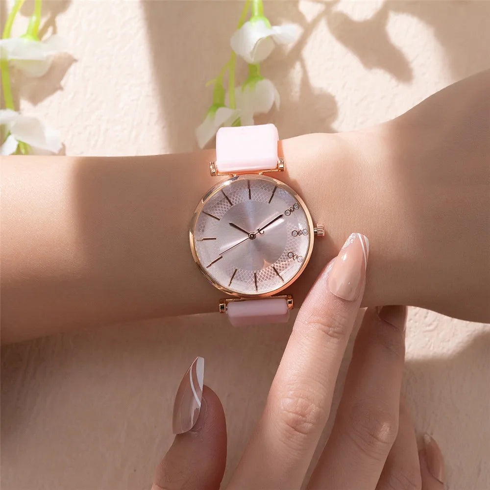 Fashion Simple With Diamonds Ladies Quartz Watches Hot 2025 Sports Brands Women Silicone Strap Dress Clock Gifts Wristwatches