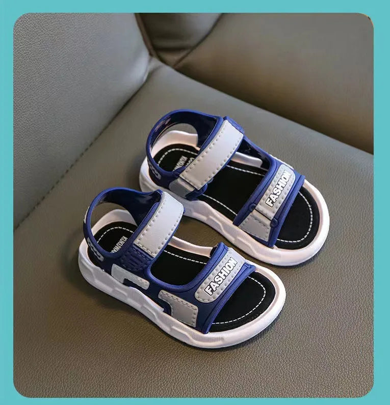 Children's and Girls' Sandals 2023 New Korean Edition Soft Sole Anti slip Medium and Small School Boys' and Baby Beach Sandals