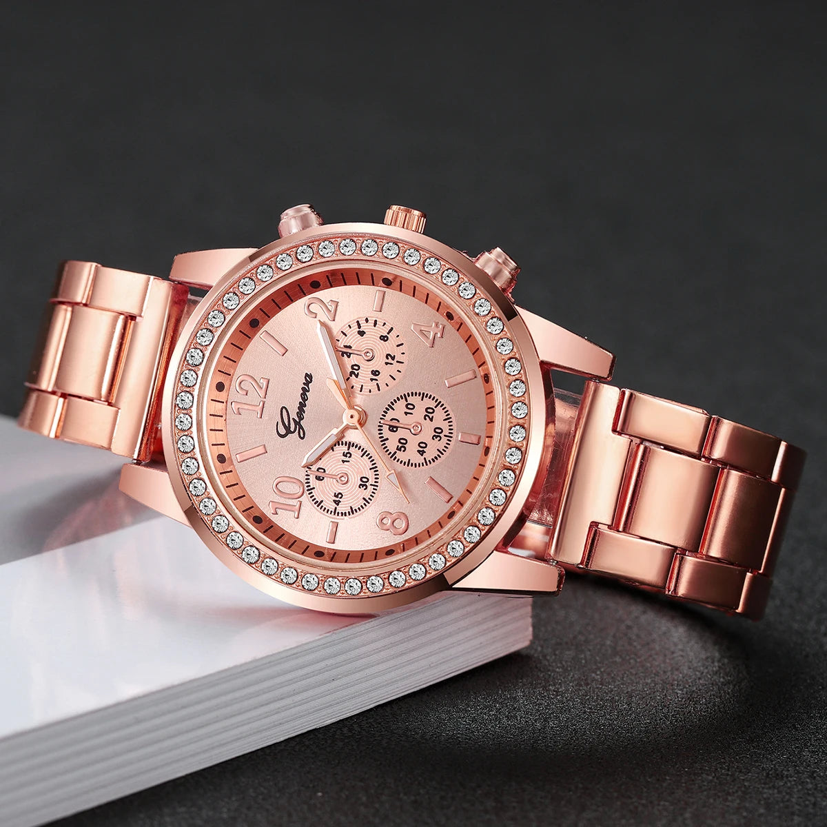 Fashion Rhinestone Women Watches Ladies Alloy Band Arabic Dial Analog Quartz Wrist Watches（Without Box）