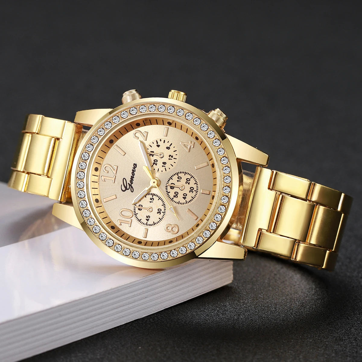 Fashion Rhinestone Women Watches Ladies Alloy Band Arabic Dial Analog Quartz Wrist Watches（Without Box）
