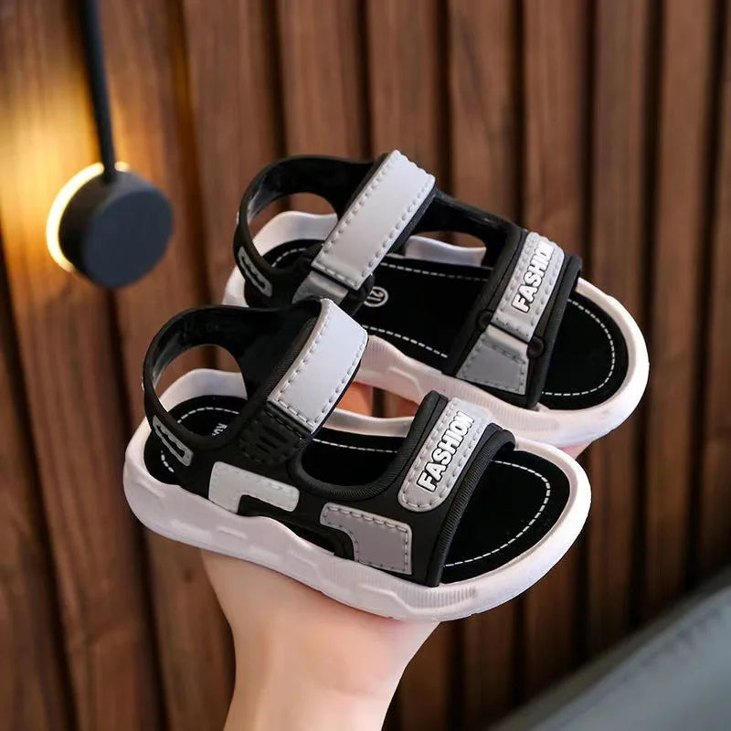 Children's and Girls' Sandals 2023 New Korean Edition Soft Sole Anti slip Medium and Small School Boys' and Baby Beach Sandals