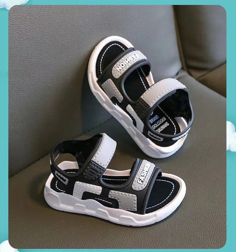 Children's and Girls' Sandals 2023 New Korean Edition Soft Sole Anti slip Medium and Small School Boys' and Baby Beach Sandals