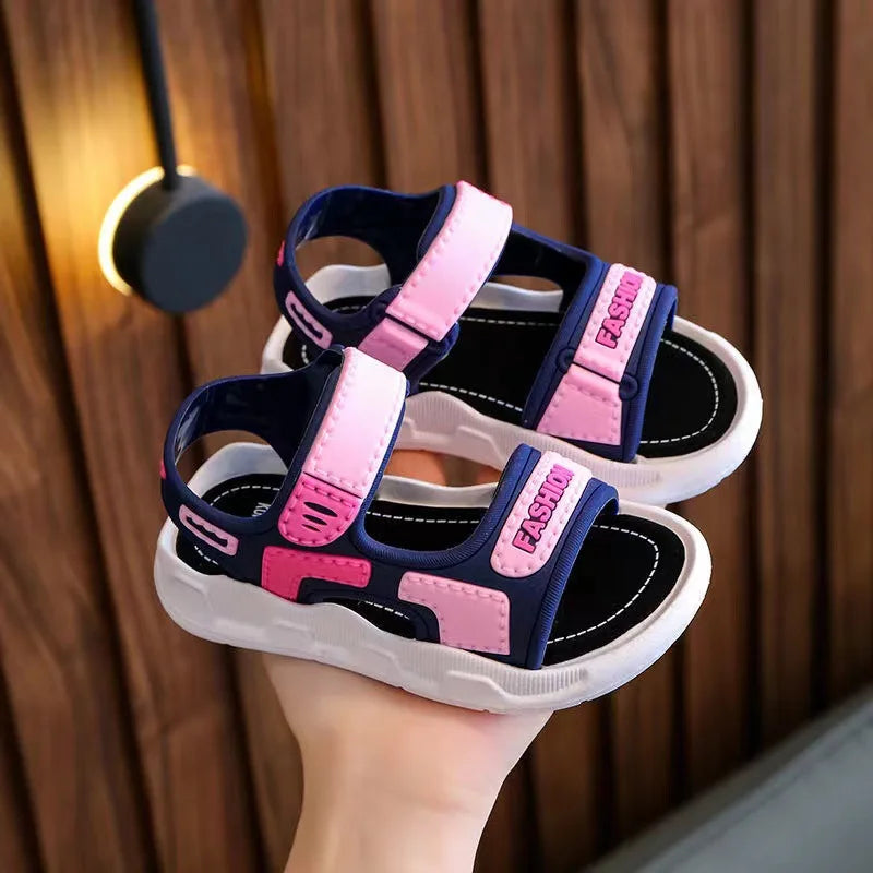 Children's and Girls' Sandals 2023 New Korean Edition Soft Sole Anti slip Medium and Small School Boys' and Baby Beach Sandals