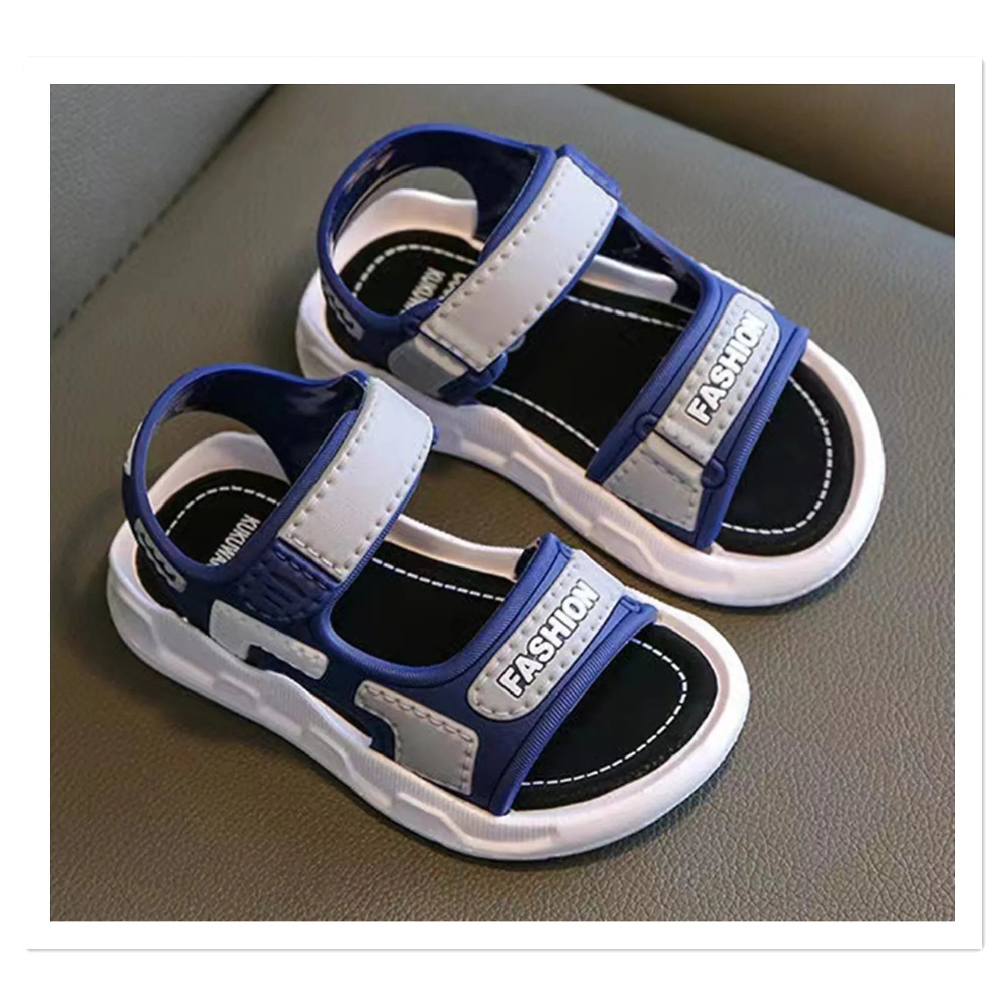 Children's and Girls' Sandals 2023 New Korean Edition Soft Sole Anti slip Medium and Small School Boys' and Baby Beach Sandals
